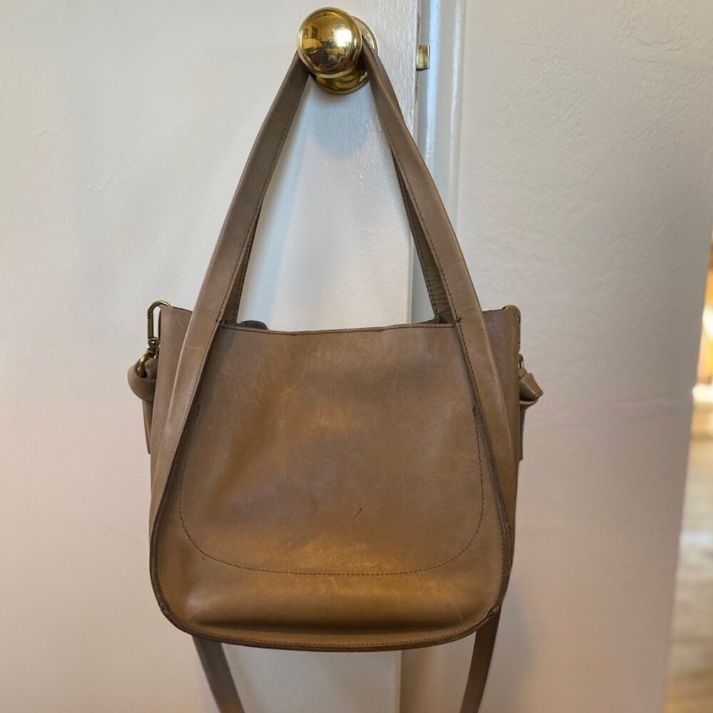 Beautiful J. Crew Leather Shoulder and Handbag. - Picture 2 of 15